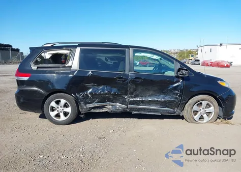 2013 Toyota Sienna Le V6 8 Passenger from USA, damaged, VIN 5TDKK3DC4DS381265